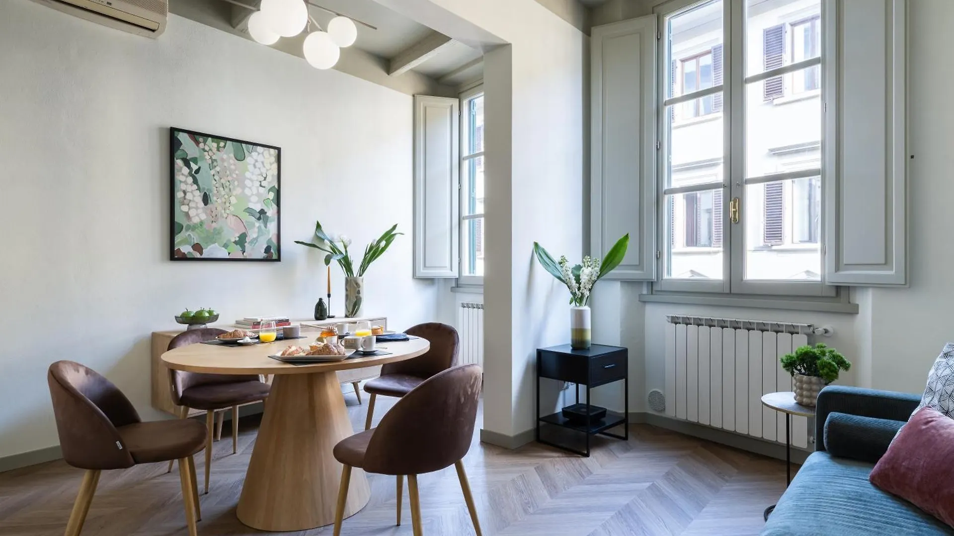 Flora Deluxe Apartment Florence Italy
