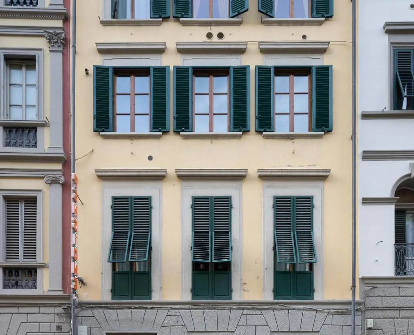 Flora Deluxe Apartment Florence Italy