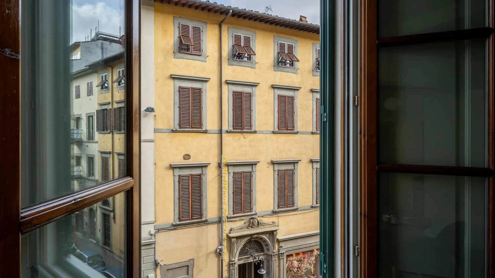 Flora Deluxe Apartment Florence